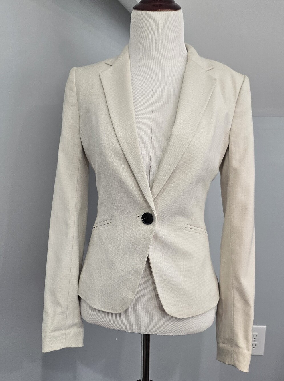 H&M Cream Single-Button Tailored Blazer